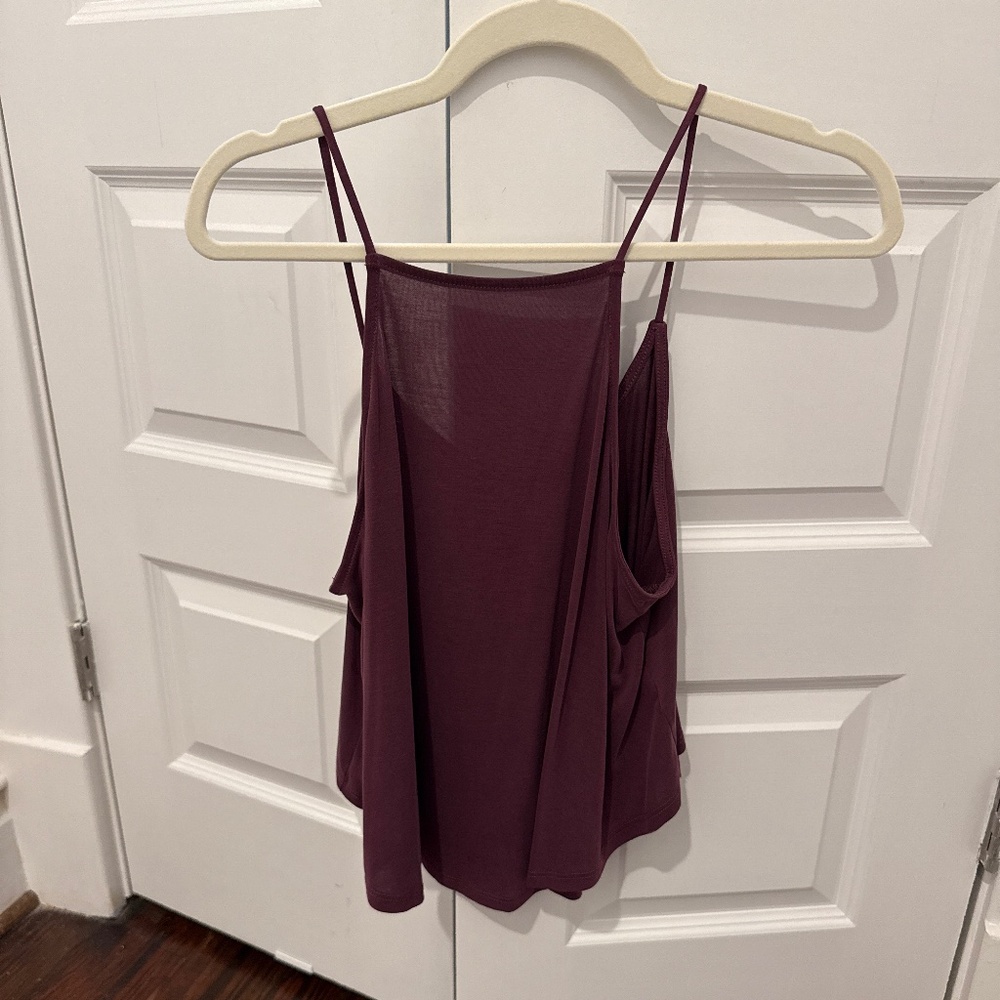 Purple and gray swing tops